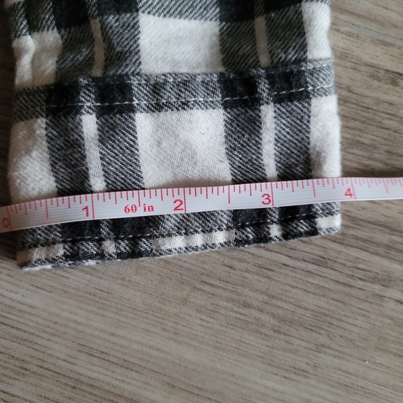 American Eagle Amazingly Soft Button Up Plaid Black and White Shirt Small - Picture 10 of 11